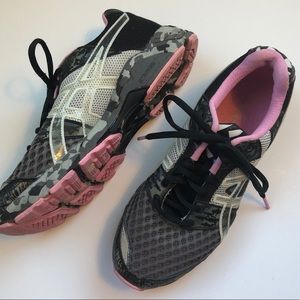 ASICS Gel - NOOSA TRI 8 shoe.